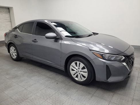 Used 2024 Nissan Sentra S FWD image 11