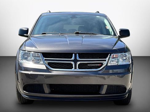 Used 2018 Dodge Journey SE w/ Popular Equipment Group FWD image 2