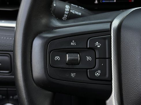 Used 2024 GMC Yukon Denali AWD/4WD image 19