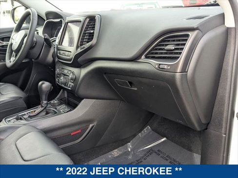 Used 2022 Jeep Cherokee Trailhawk w/ Sun, Sound & Nav Group image 23