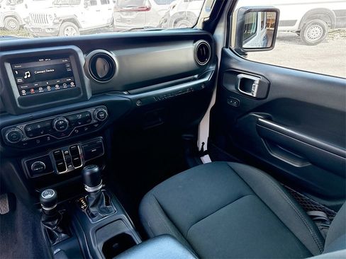 Used 2021 Jeep Wrangler Unlimited Sport image 25