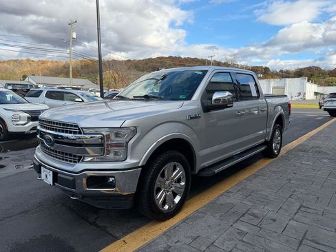 Used 2019 Ford F150 Lariat w/ Equipment Group 502A Luxury AWD/4WD image 4