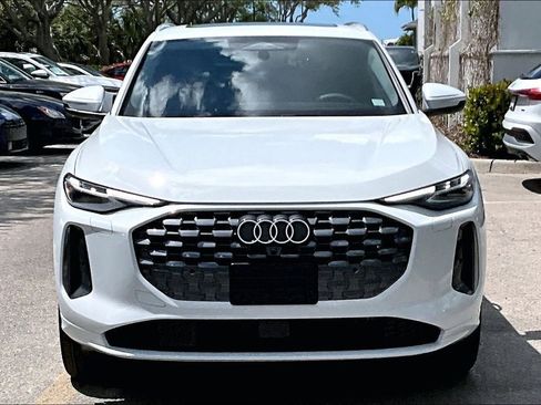 New 2026 Audi Q5 Premium Plus image 10