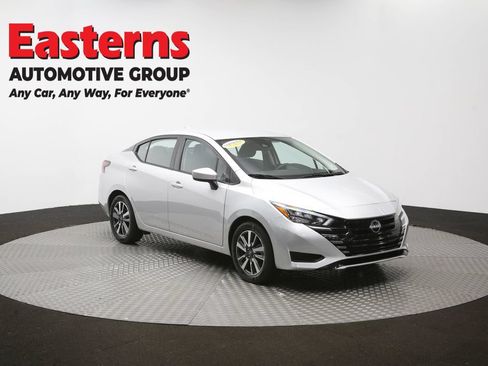Used 2025 Nissan Versa SV FWD image 49
