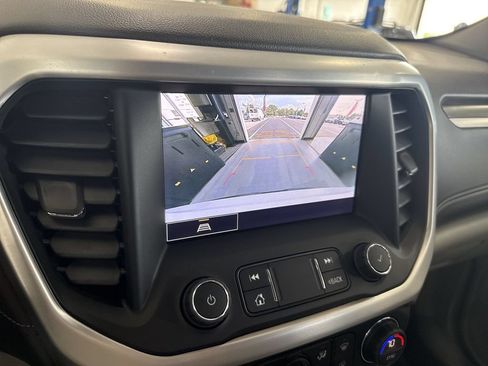 Certified 2022 GMC Acadia SLT FWD image 21