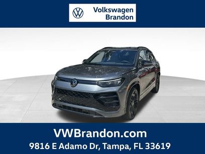 New 2025 Volkswagen Tiguan SE R-Line