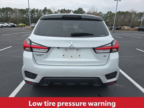 Used 2024 Mitsubishi Outlander Sport SE image 9