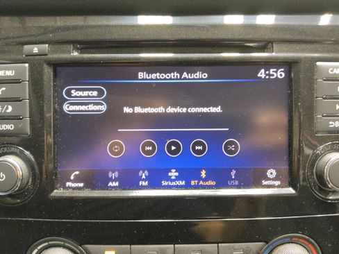 Used 2019 Nissan Rogue Sport S image 25