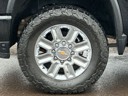 Used 2024 Chevrolet Silverado 2500 High Country w/ High Country Premium Package image 24