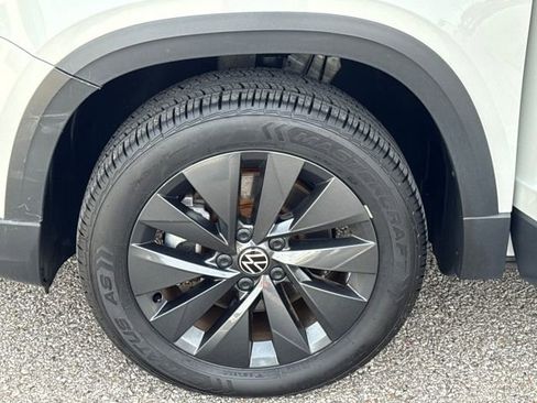 Used 2024 Volkswagen Taos S image 20