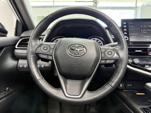 Used 2024 Toyota Camry SE FWD image 14