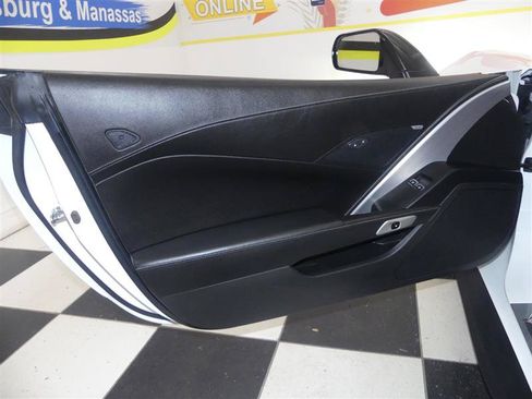 Used 2019 Chevrolet Corvette Stingray Coupe w/ Carbon Flash Badge Package RWD image 24