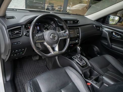 Used 2018 Nissan Rogue SL w/ Premium Package AWD/4WD image 9