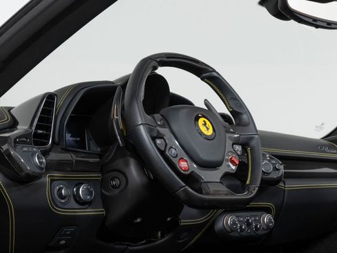 Used 2015 Ferrari 458 Spider RWD image 5