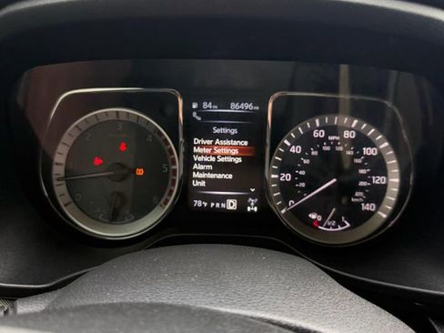 Used 2018 Nissan Titan PRO-4X w/ Pro-4x Convenience Package AWD/4WD image 21