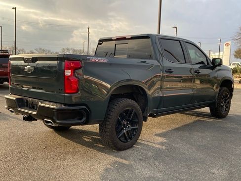 Used 2025 Chevrolet Silverado 1500 LT Trail Boss w/ Convenience Package II image 4