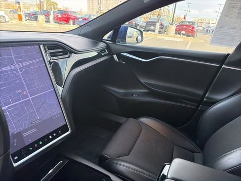 Used 2017 Tesla Model S 75 image 23