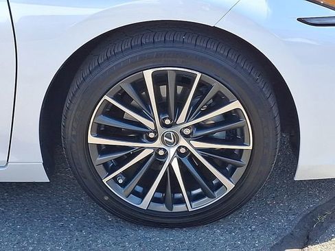 Used 2023 Lexus ES 350 w/ Premium Package FWD image 30