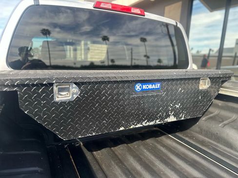 Used 2005 Nissan Frontier NISMO RWD image 30