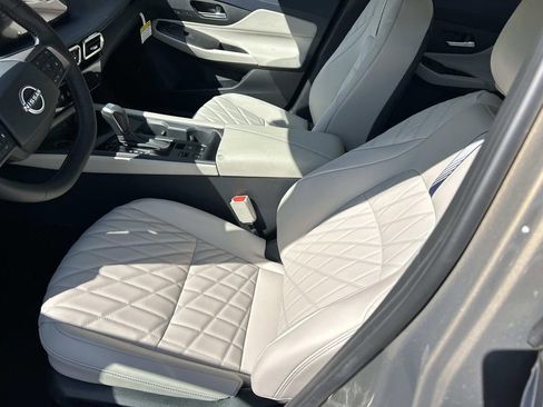 New 2026 Nissan Sentra SL w/ Floor Mat Package FWD image 14