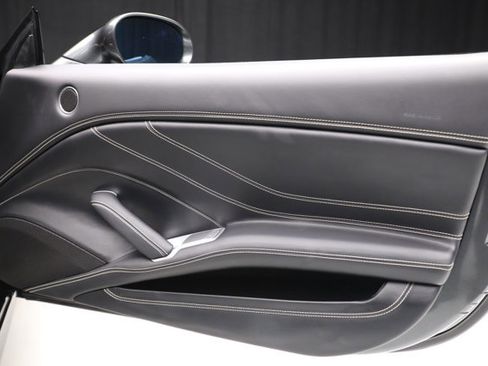 Used 2016 Ferrari California T image 65