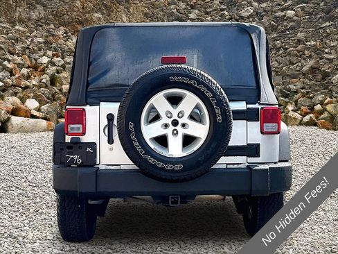 Used 2009 Jeep Wrangler X AWD/4WD image 4