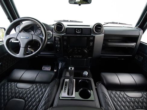 Used 1992 Land Rover Defender 110 image 36