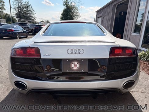 Used 2010 Audi R8 V10 AWD/4WD image 6