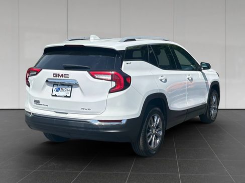 Used 2024 GMC Terrain SLT AWD/4WD image 5