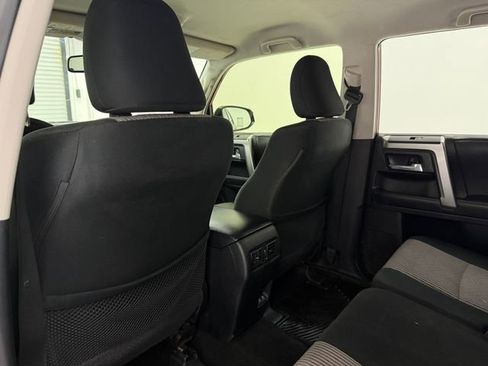 Used 2021 Toyota 4Runner SR5 AWD/4WD image 31