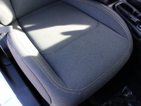 Used 2025 Jeep Wrangler Sahara image 25