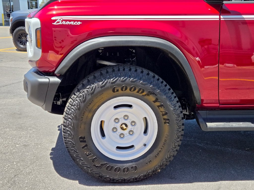 New 2026 Ford Bronco Heritage Edition AWD/4WD image 8