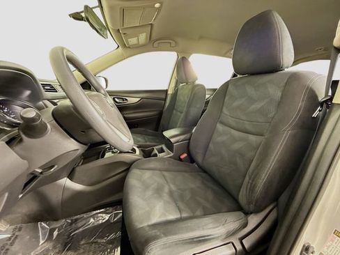 Used 2016 Nissan Rogue S AWD/4WD image 10