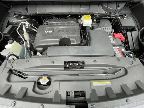 Used 2022 Nissan Pathfinder SV AWD/4WD image 34
