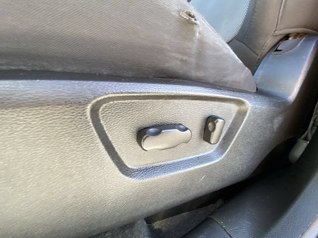 Used 2014 Chevrolet Captiva Sport LT FWD image 12
