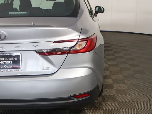 Used 2025 Toyota Camry LE image 14