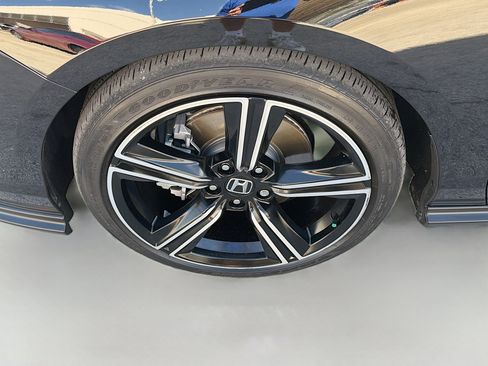 Used 2025 Honda Accord Sport image 34