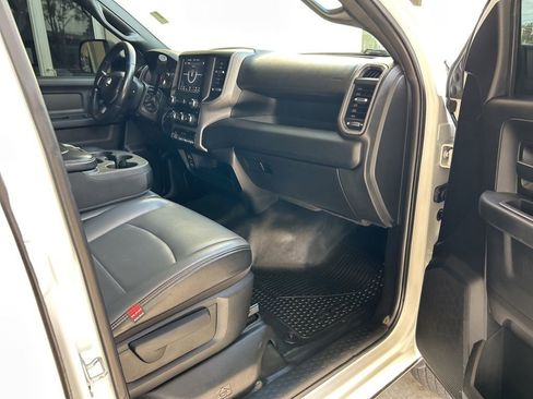 Used 2021 RAM 2500 Tradesman w/ Chrome Appearance Group image 25