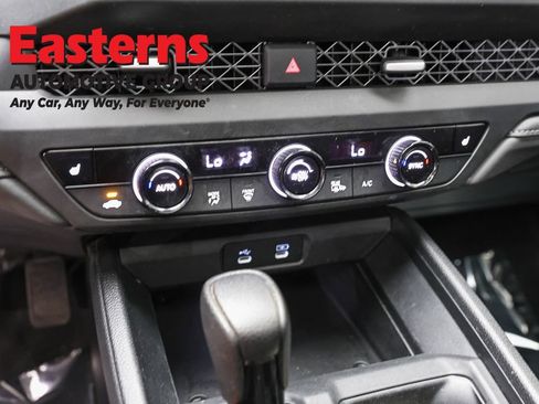 Used 2023 Honda Accord EX image 19