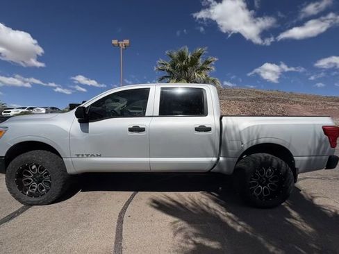 Used 2017 Nissan Titan S AWD/4WD image 2