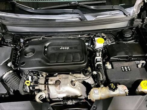 Used 2019 Jeep Cherokee Limited AWD/4WD image 29