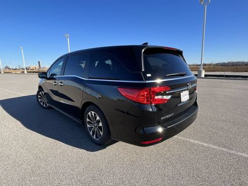 Used 2023 Honda Odyssey EX-L image 16