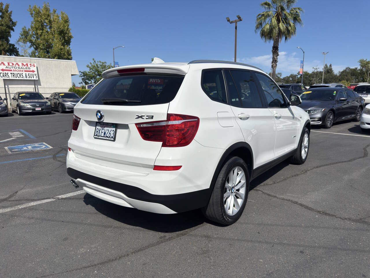 Used 2017 BMW X3 sDrive28i RWD image 3