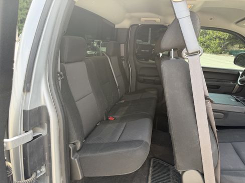 Used 2013 Chevrolet Silverado 1500 LT AWD/4WD image 9