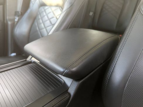 Used 2023 Jaguar F-PACE S image 27