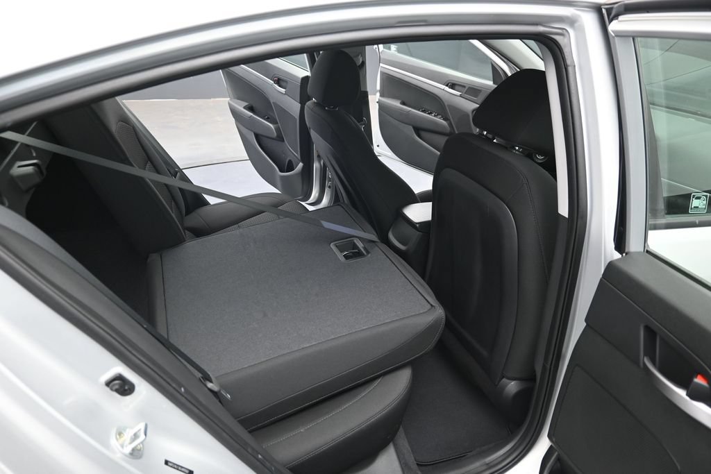 Used 2019 Hyundai Elantra SE w/ Cargo Package FWD image 26