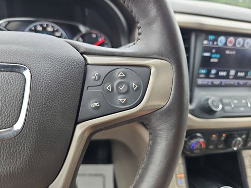 Used 2019 GMC Acadia Denali AWD/4WD image 21