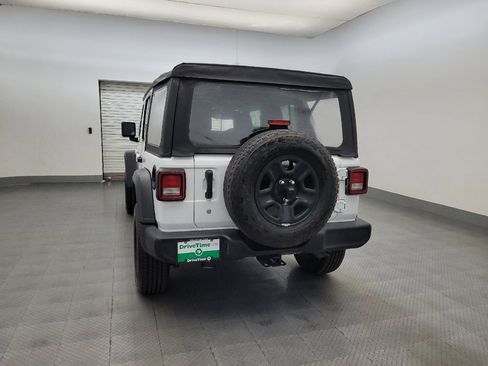 Used 2018 Jeep Wrangler Unlimited Sport AWD/4WD image 6