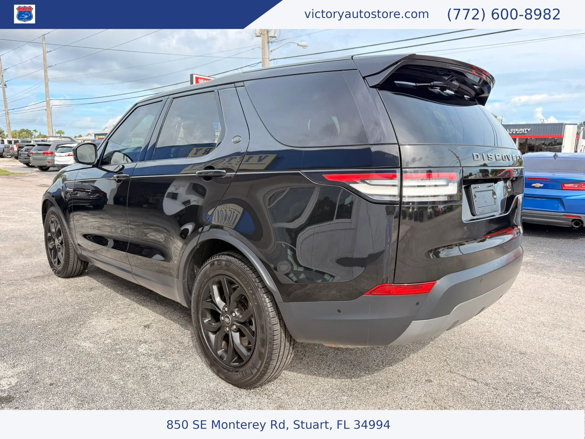Used 2019 Land Rover Discovery SE AWD/4WD image 11