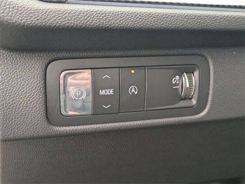 New 2026 Chevrolet Traverse High Country image 14